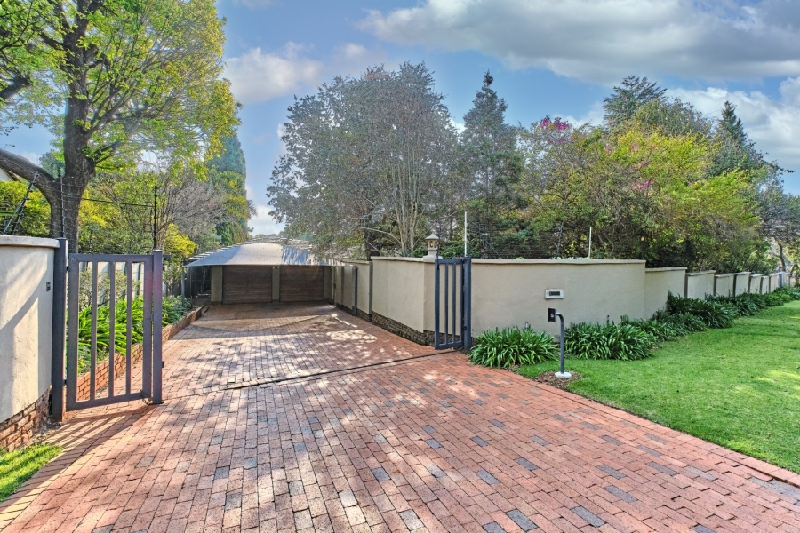 5 Bedroom Property for Sale in Northcliff Gauteng