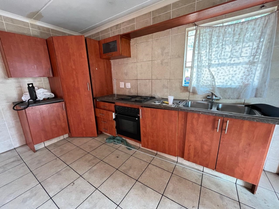  Bedroom Property for Sale in Vanderbijlpark CW 5 Gauteng