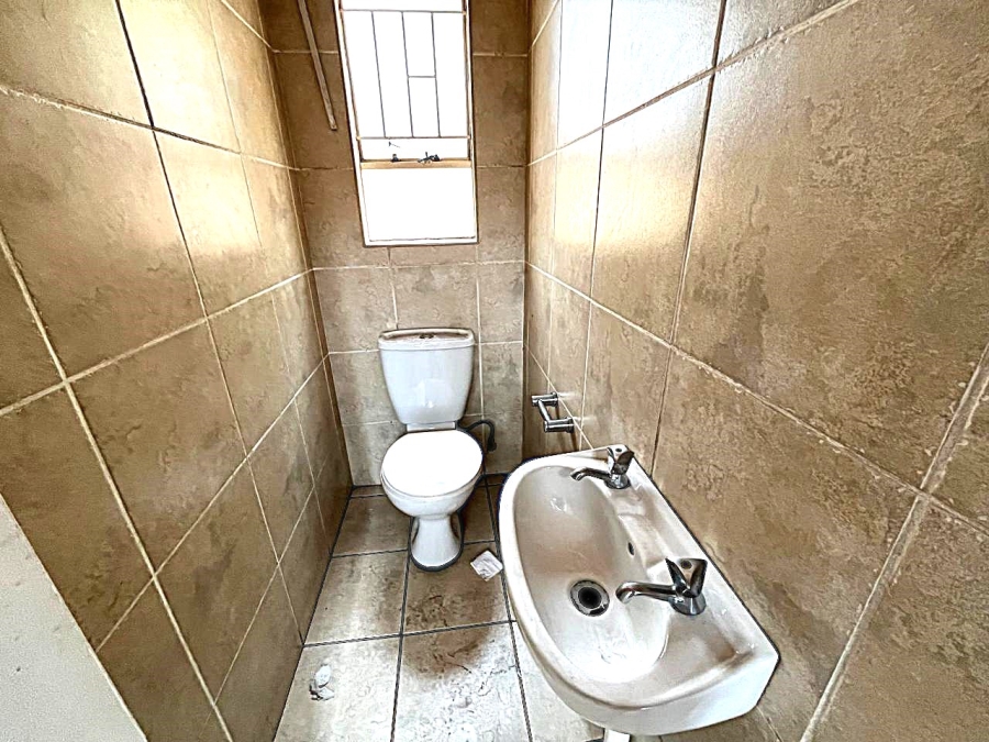  Bedroom Property for Sale in Vanderbijlpark CW 5 Gauteng