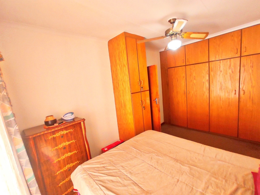 2 Bedroom Property for Sale in Vanderbijlpark CW 3 Gauteng