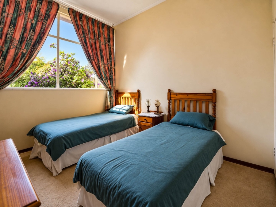 5 Bedroom Property for Sale in Wierda Park Gauteng