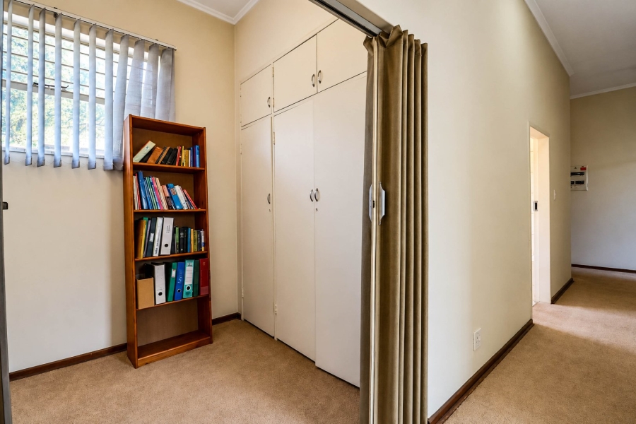 5 Bedroom Property for Sale in Wierda Park Gauteng