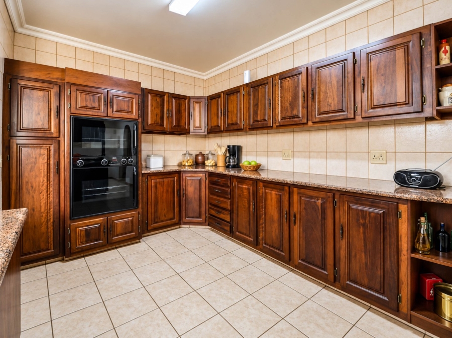 5 Bedroom Property for Sale in Wierda Park Gauteng