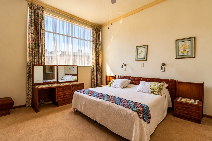 5 Bedroom Property for Sale in Wierda Park Gauteng