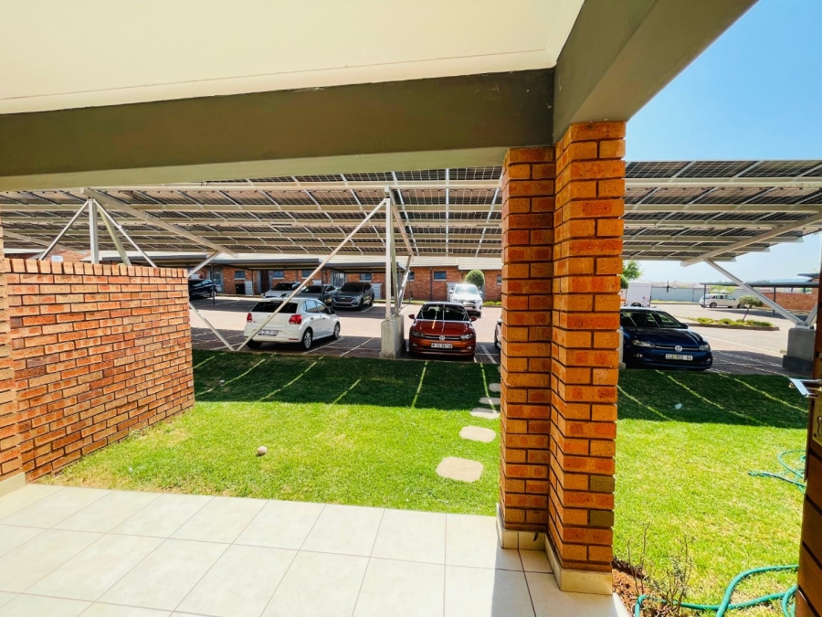 2 Bedroom Property for Sale in Sagewood Gauteng