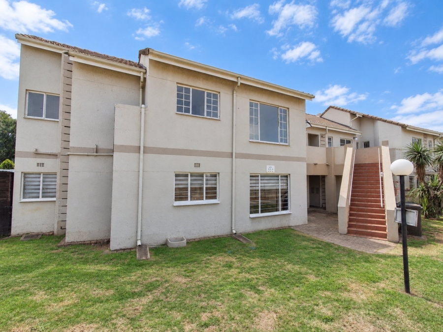 2 Bedroom Property for Sale in Eden Glen Gauteng