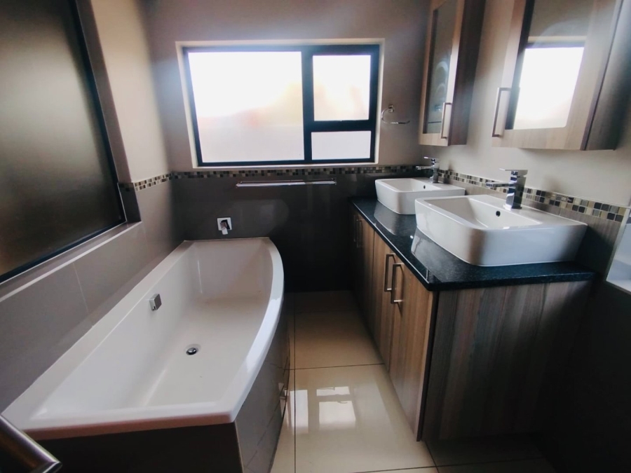 3 Bedroom Property for Sale in Montana Gauteng