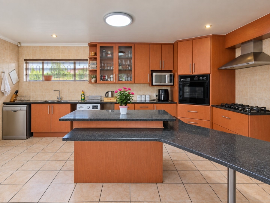 4 Bedroom Property for Sale in Sunnyridge Gauteng