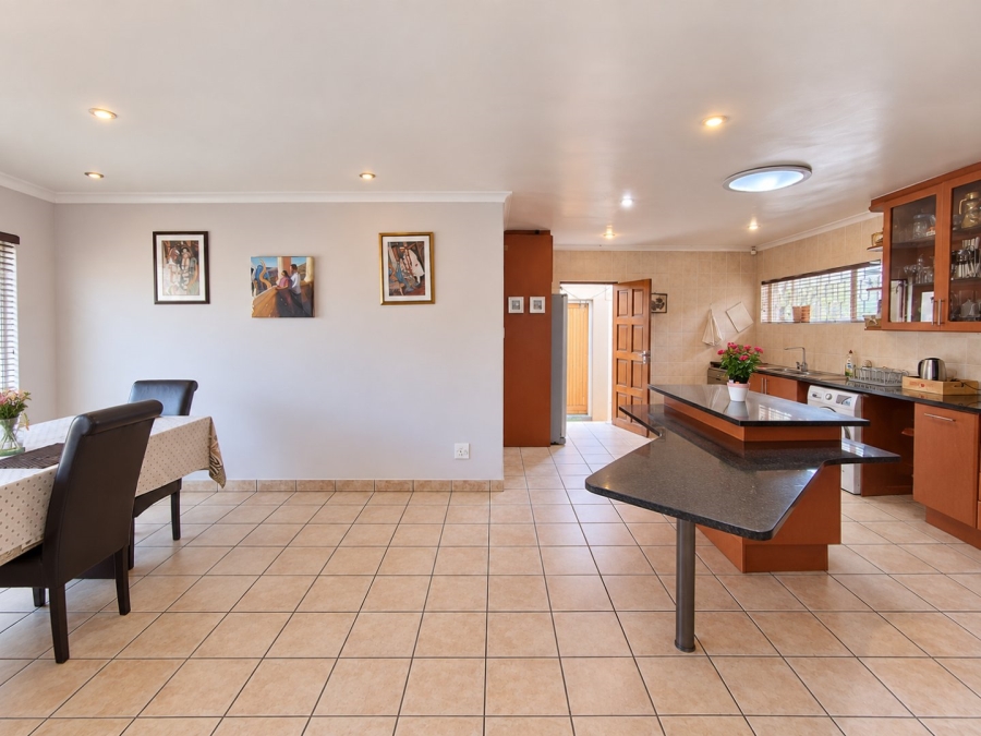 4 Bedroom Property for Sale in Sunnyridge Gauteng