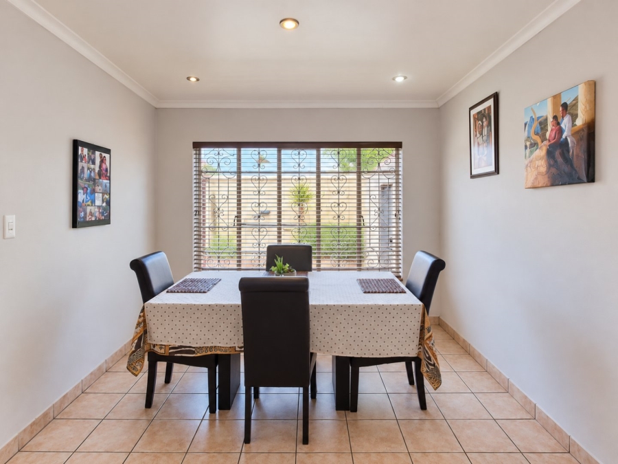 4 Bedroom Property for Sale in Sunnyridge Gauteng