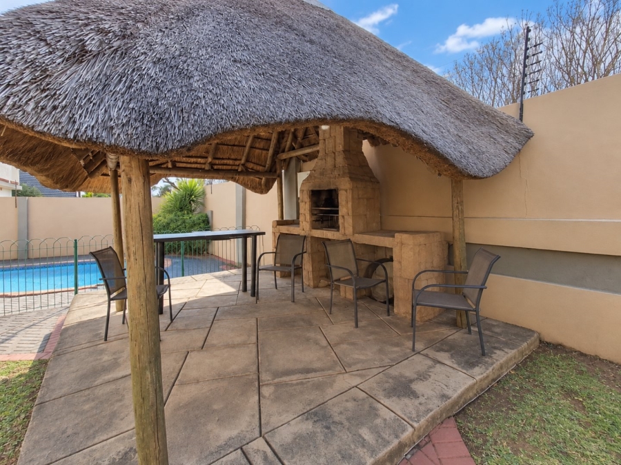 4 Bedroom Property for Sale in Sunnyridge Gauteng