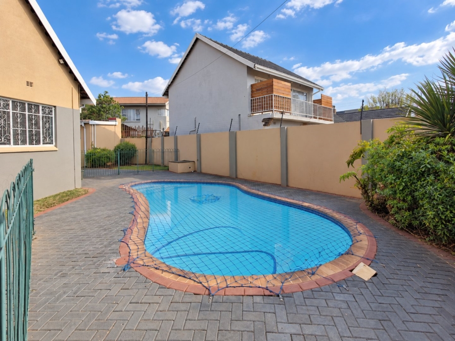 4 Bedroom Property for Sale in Sunnyridge Gauteng