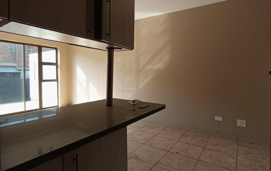 2 Bedroom Property for Sale in Silverton Gauteng