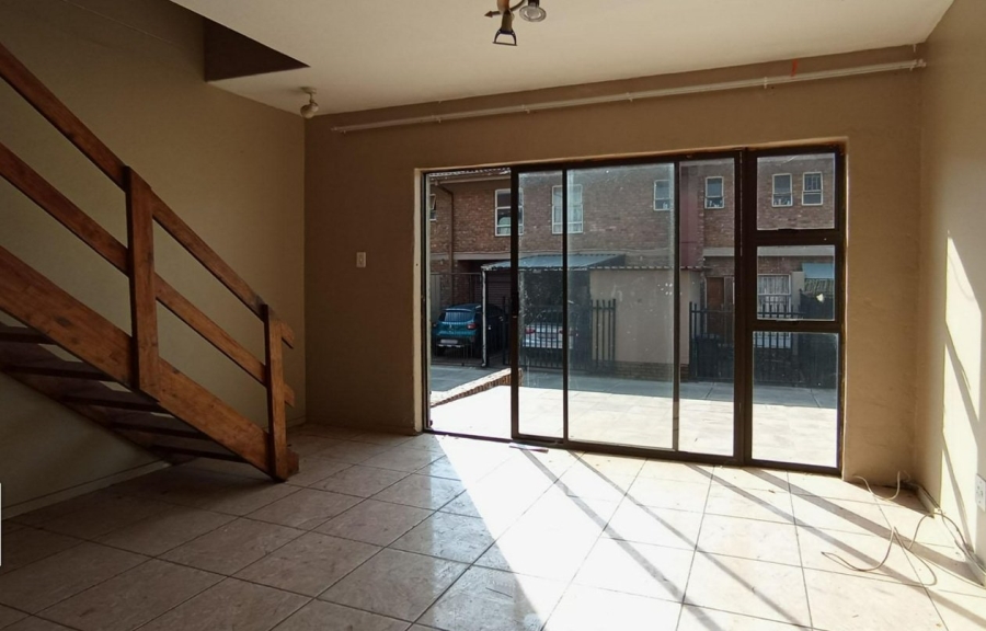 2 Bedroom Property for Sale in Silverton Gauteng