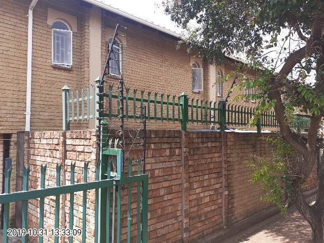 2 Bedroom Property for Sale in Silverton Gauteng