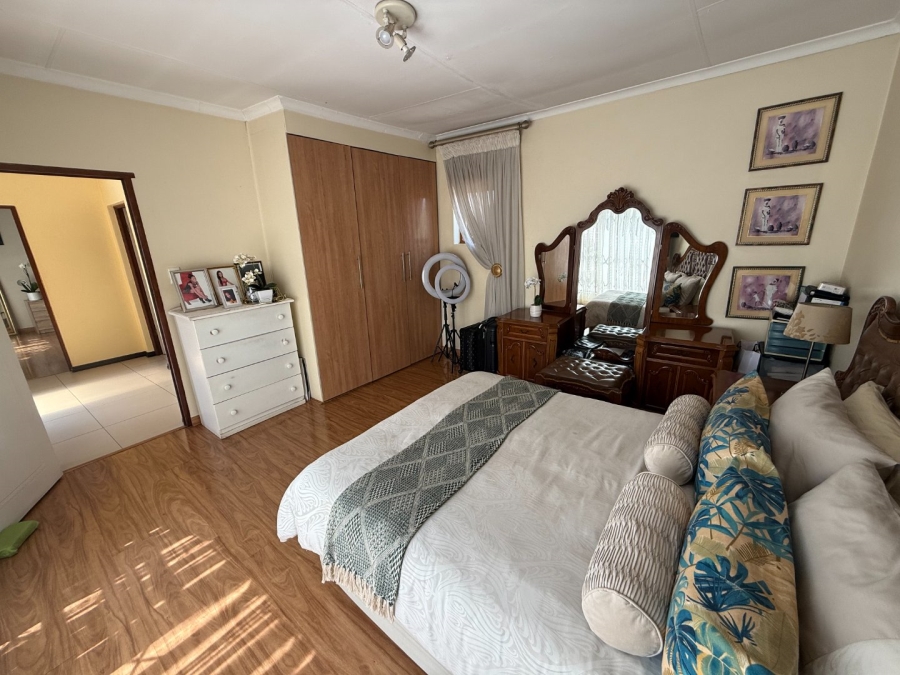 3 Bedroom Property for Sale in Highveld Gauteng