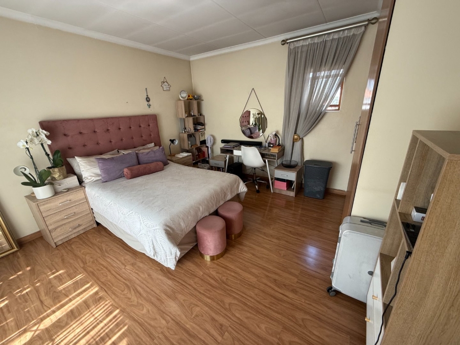 3 Bedroom Property for Sale in Highveld Gauteng