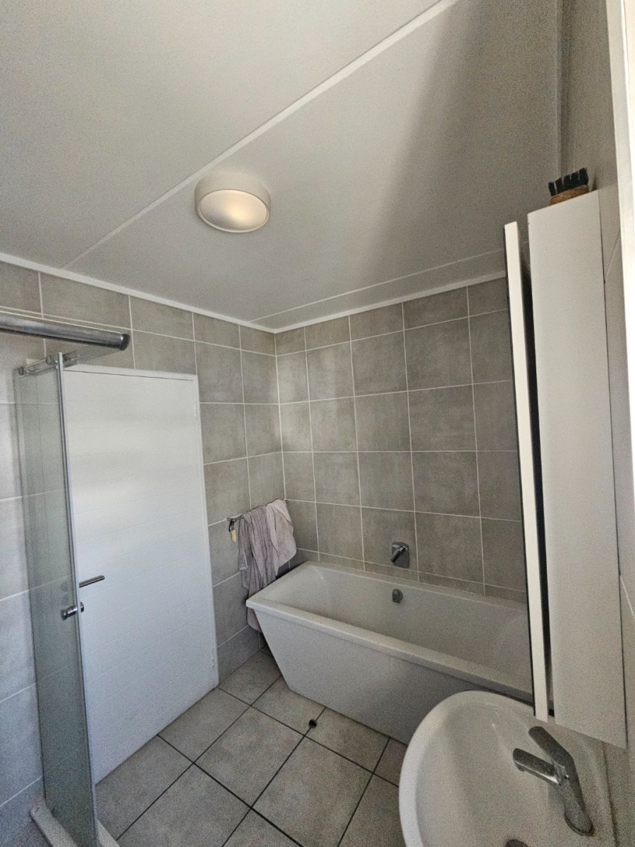1 Bedroom Property for Sale in Linbro Park Gauteng