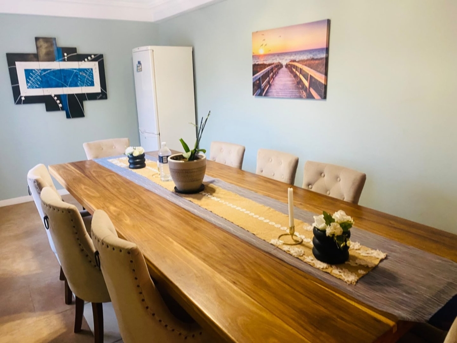 4 Bedroom Property for Sale in Clayville Industria Gauteng