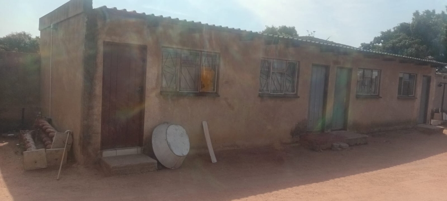 4 Bedroom Property for Sale in Soshanguve KK Gauteng