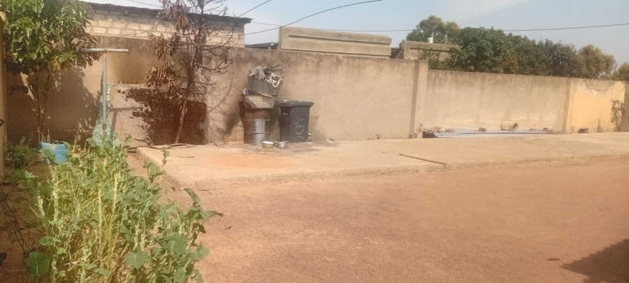 4 Bedroom Property for Sale in Soshanguve KK Gauteng