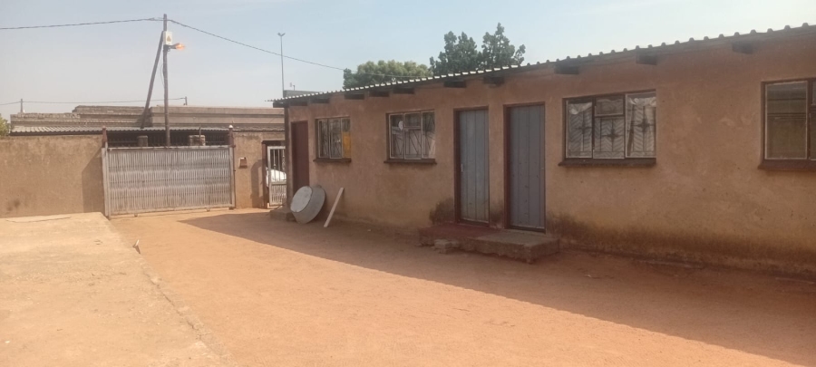 4 Bedroom Property for Sale in Soshanguve KK Gauteng