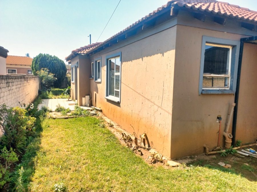 4 Bedroom Property for Sale in Spruit View Gauteng
