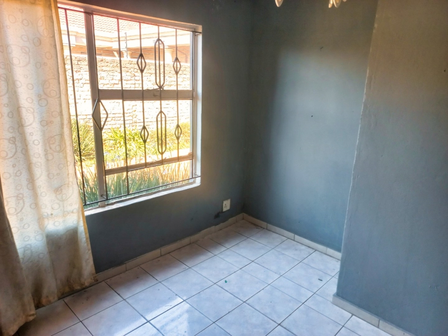 4 Bedroom Property for Sale in Spruit View Gauteng