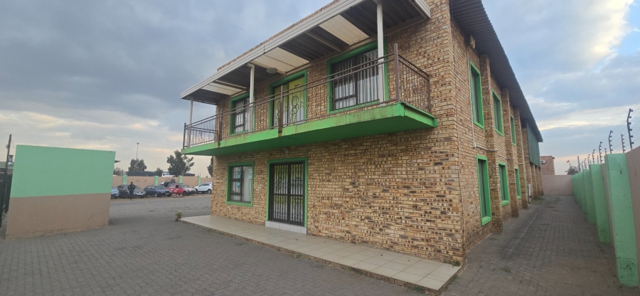 Commercial Property for Sale in Alrode Gauteng