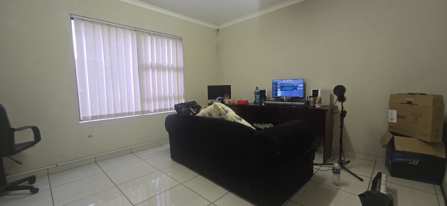 Commercial Property for Sale in Alrode Gauteng