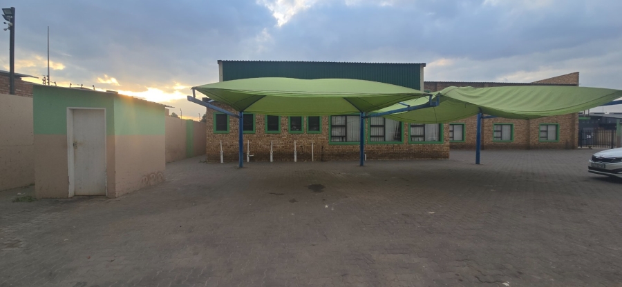 Commercial Property for Sale in Alrode Gauteng