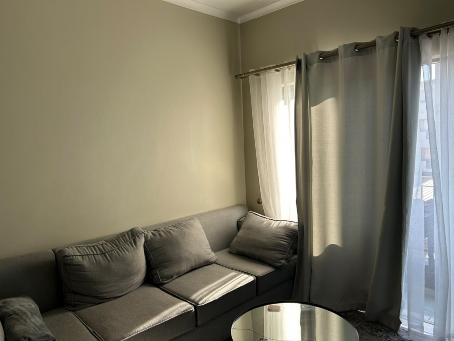 1 Bedroom Property for Sale in Grand Central Gauteng