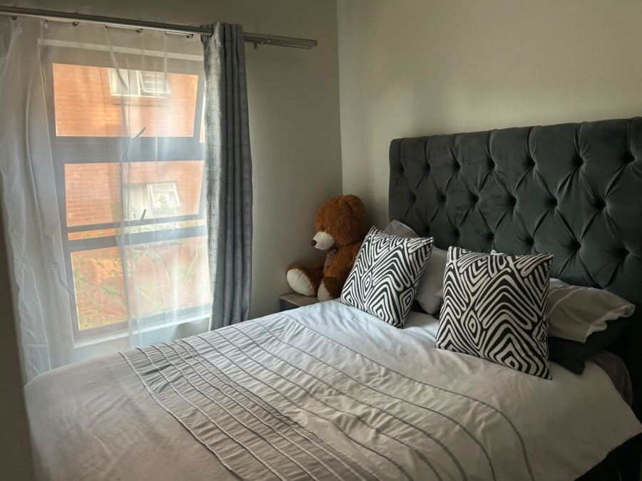 1 Bedroom Property for Sale in Grand Central Gauteng