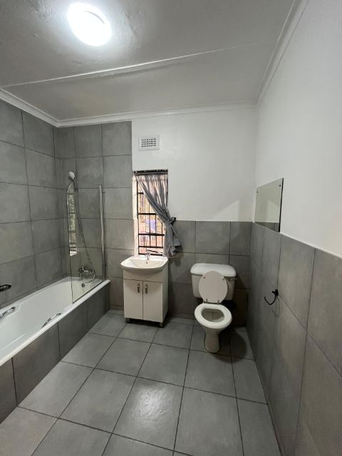 2 Bedroom Property for Sale in Valhalla Gauteng