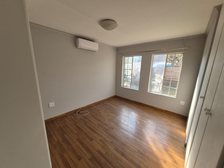 To Let 3 Bedroom Property for Rent in Kosmosdal Gauteng