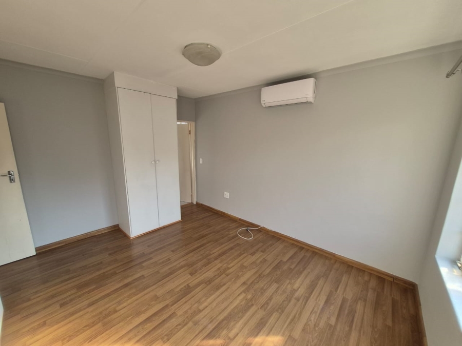 To Let 3 Bedroom Property for Rent in Kosmosdal Gauteng