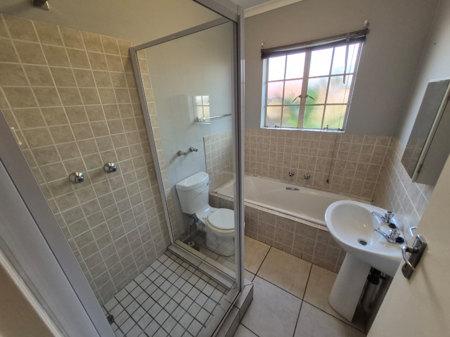 To Let 3 Bedroom Property for Rent in Kosmosdal Gauteng