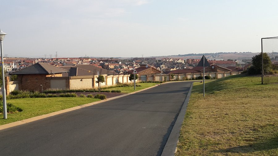 To Let 3 Bedroom Property for Rent in Kosmosdal Gauteng