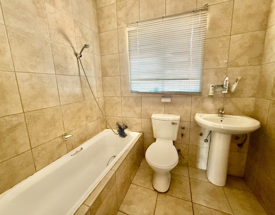 2 Bedroom Property for Sale in West Turffontein Gauteng