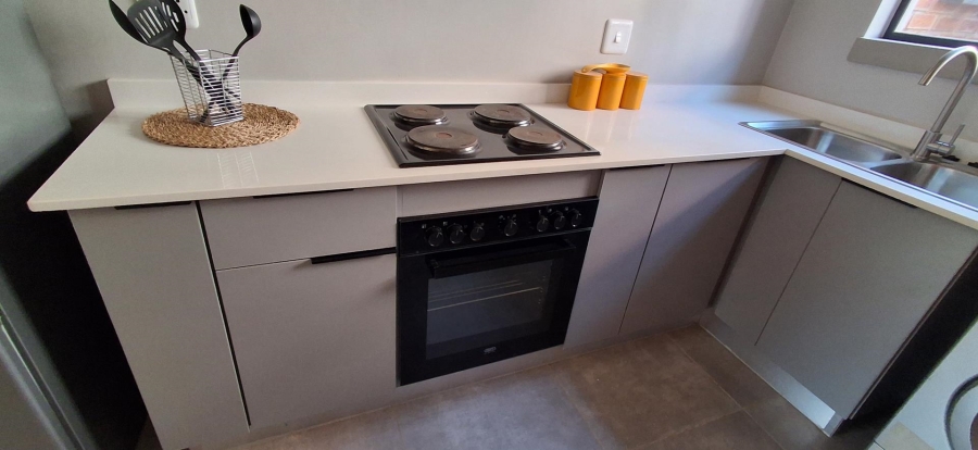 2 Bedroom Property for Sale in Lotus Gardens Gauteng