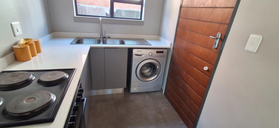 2 Bedroom Property for Sale in Lotus Gardens Gauteng