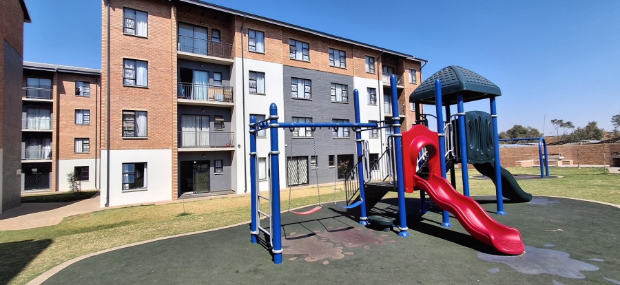 2 Bedroom Property for Sale in Lotus Gardens Gauteng