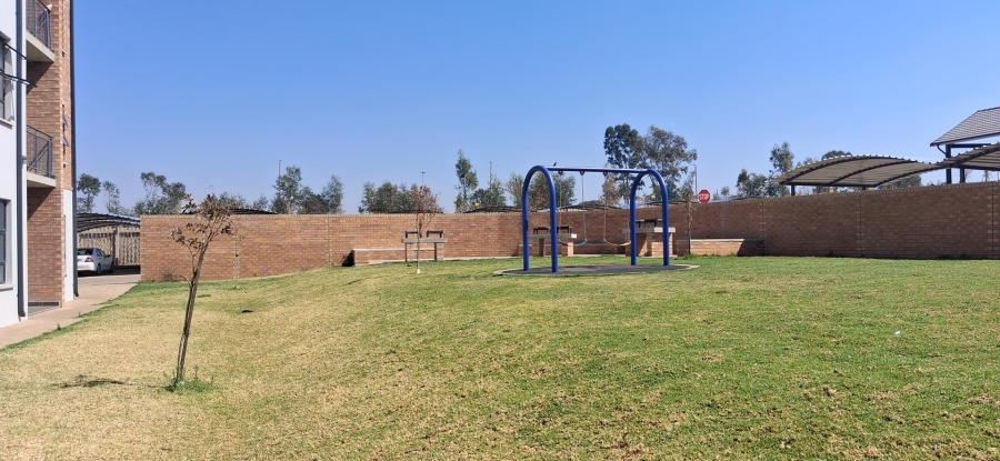 2 Bedroom Property for Sale in Lotus Gardens Gauteng
