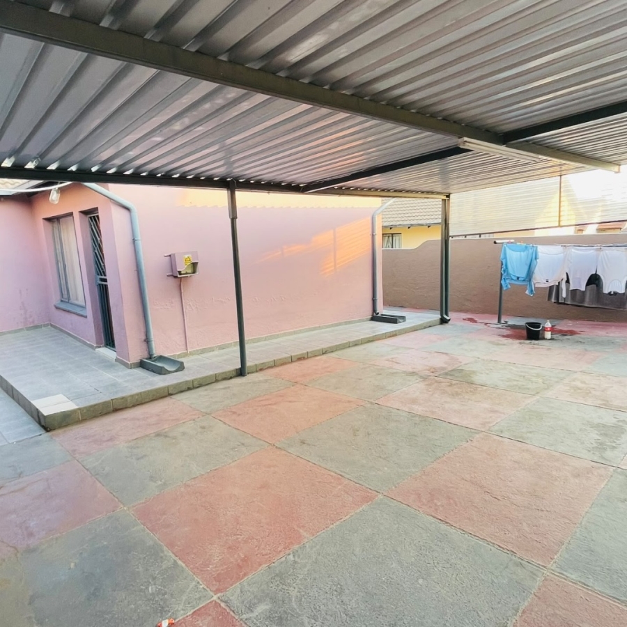 3 Bedroom Property for Sale in Allandale Gauteng