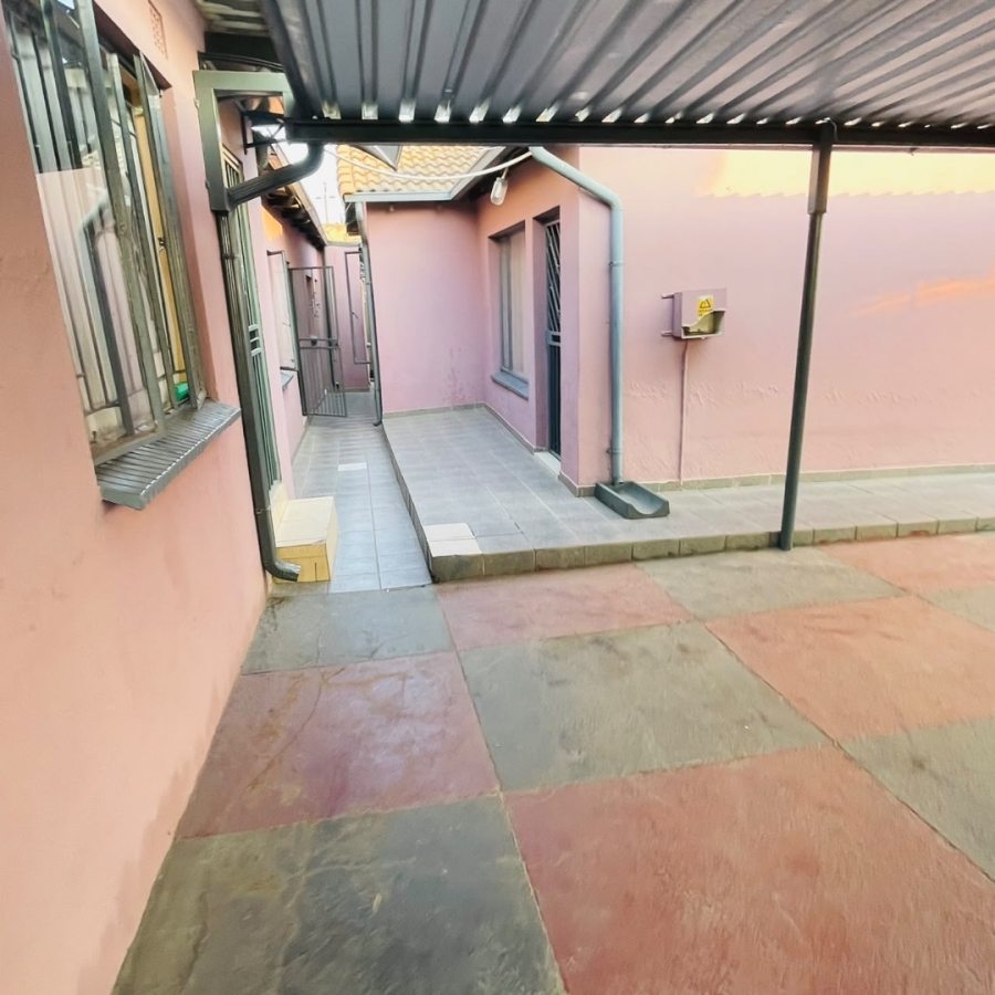 3 Bedroom Property for Sale in Allandale Gauteng