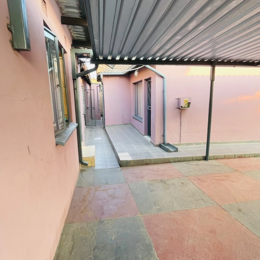 3 Bedroom Property for Sale in Allandale Gauteng