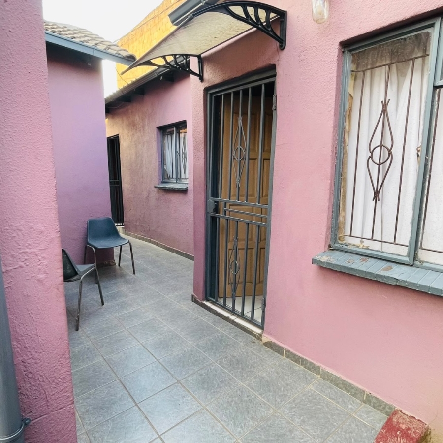 3 Bedroom Property for Sale in Allandale Gauteng