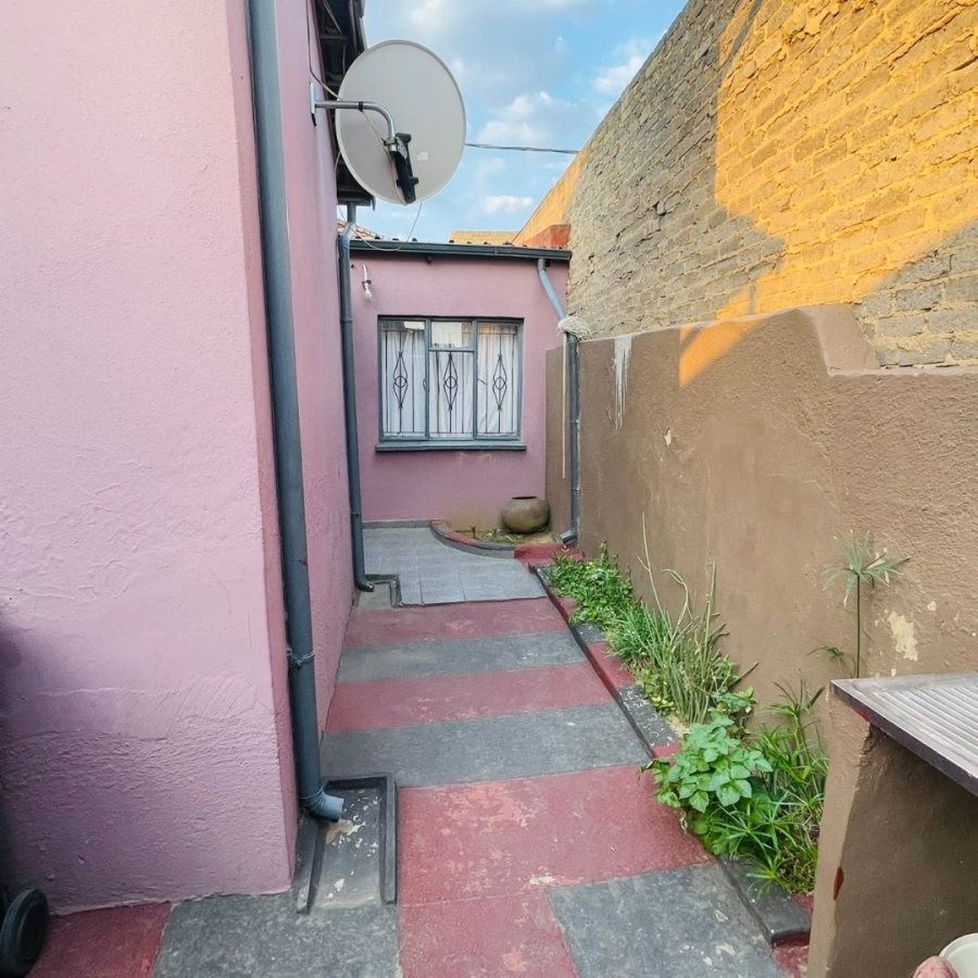 3 Bedroom Property for Sale in Allandale Gauteng