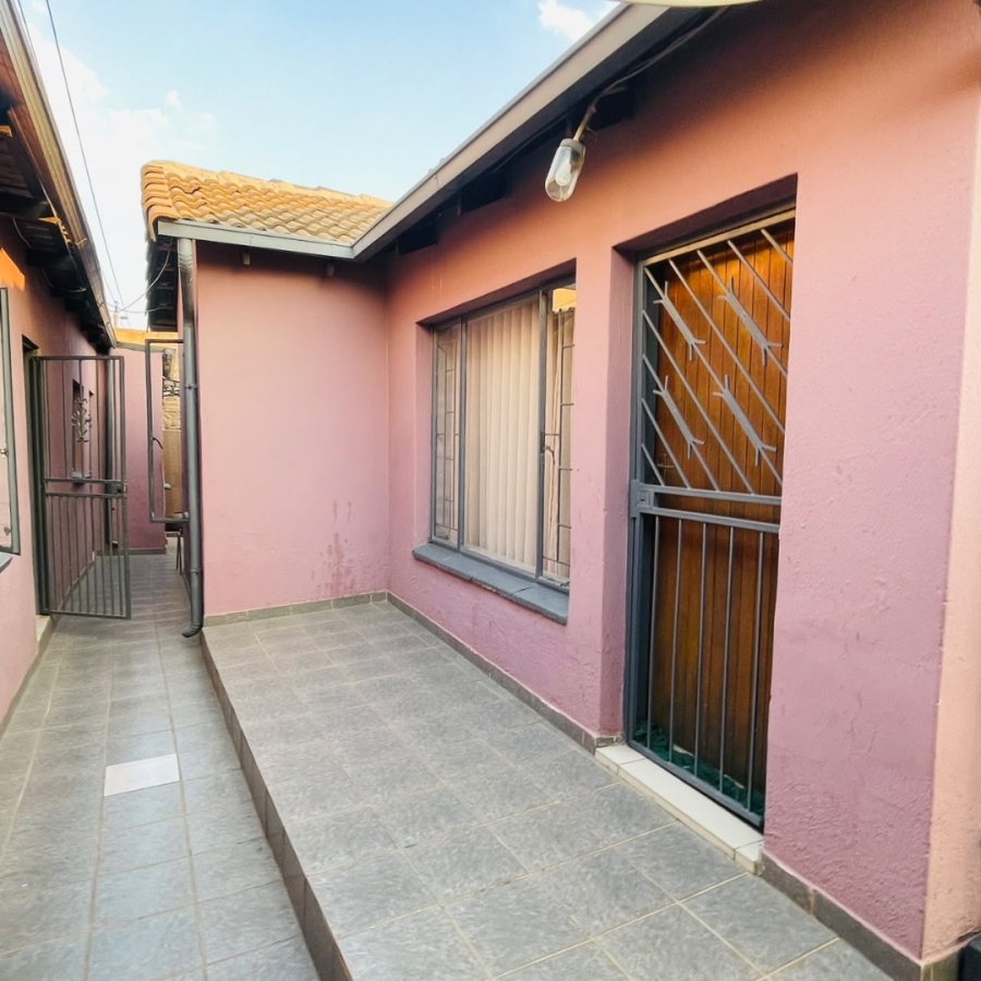 3 Bedroom Property for Sale in Allandale Gauteng