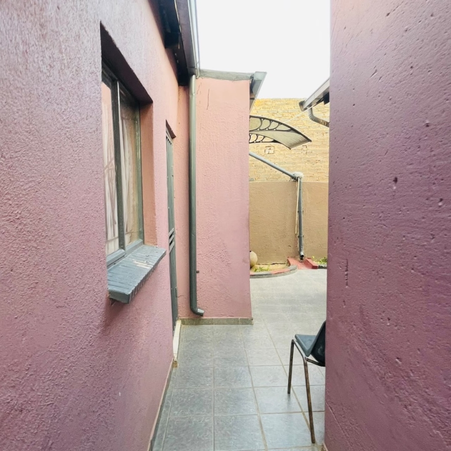 3 Bedroom Property for Sale in Allandale Gauteng